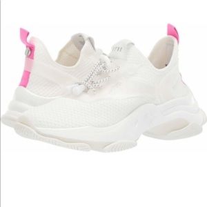 Steve Madden Sneakers